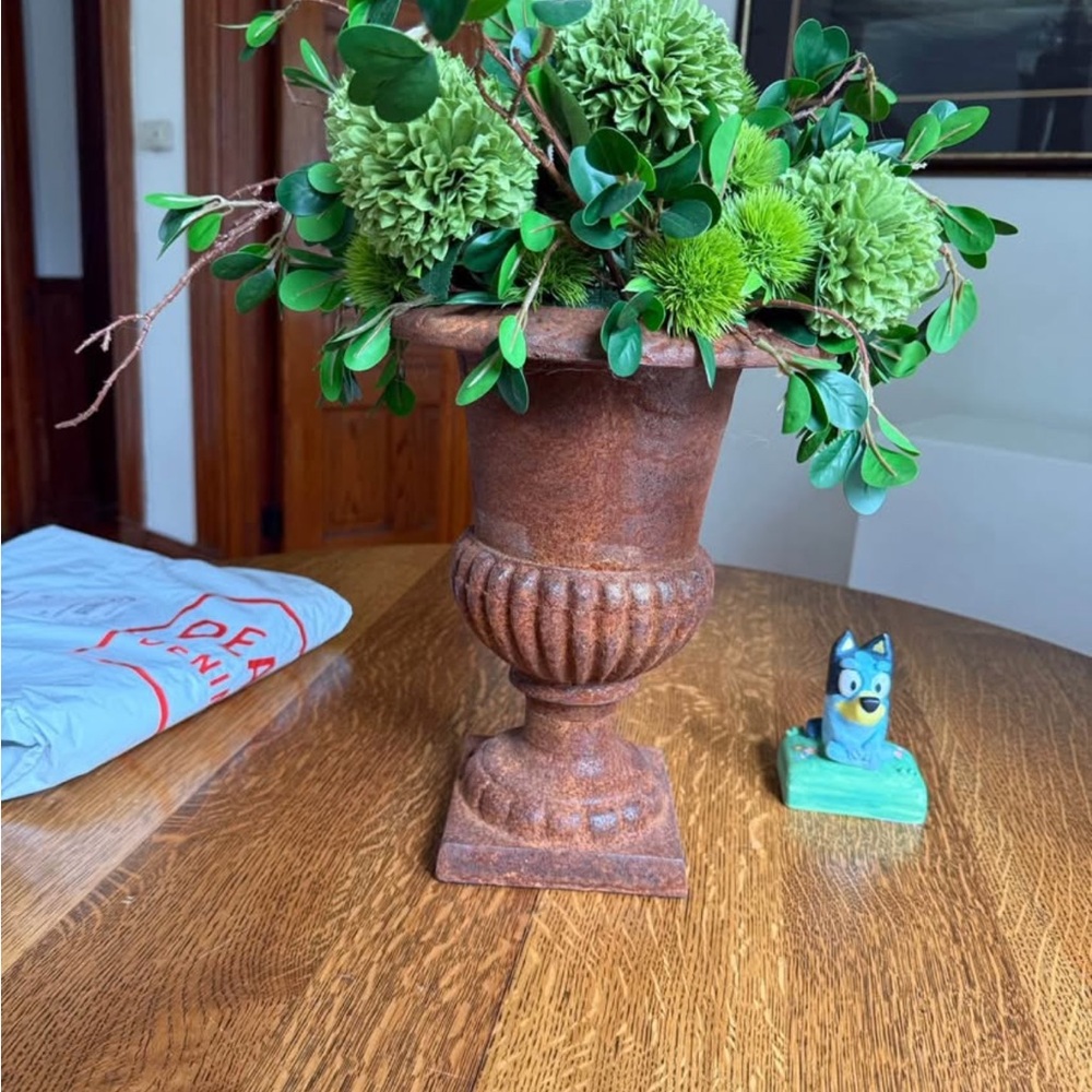 Rusty Vase